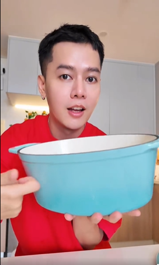 Bon đây nè nấu Gà mắm tỏi bằng nồi gang